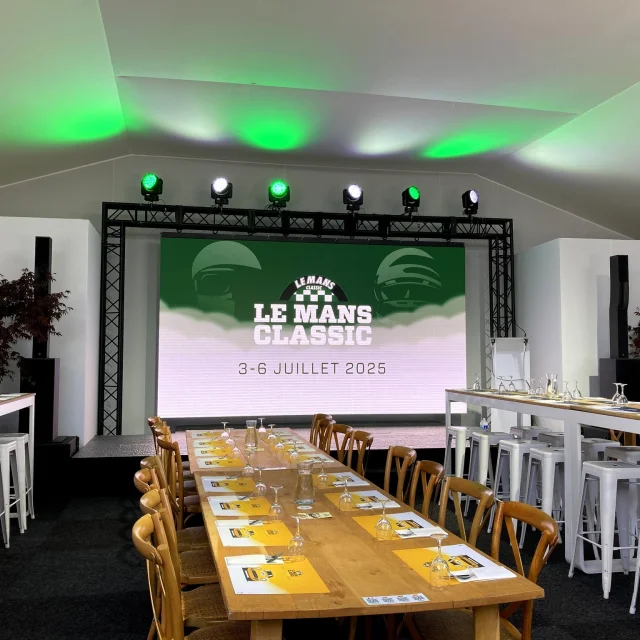 Retour en images sur LE MANS CLASSIC où nous avons eu le plaisir d'accompagner les pilotes côtés saveurs. 
C'est officiel maintenant, on passe à la vitesse supérieure: Le Mans Classic devient annuel, avec une alternance de deux formats :
🟩Le Mans Classic Heritage (1923-1975) : une immersion dans l’âge d’or de l’endurance, avec une atmosphère résolument vintage
🟩Le Mans Classic Legend (1976-2015) : une célébration des décennies plus récentes, avec des prototypes et GT qui ont écrit l’histoire contemporaine des 24 Heures du Mans

On se retrouve donc du 2 au 5 juillet 2026 pour une édition Le Mans Classic Legend !

@les_traiteurs_de_france 
#traiteursdefrance #renaudtraiteur #traiteurevenementiel #LeMansClassic #LMC2025 #HistoricRacing